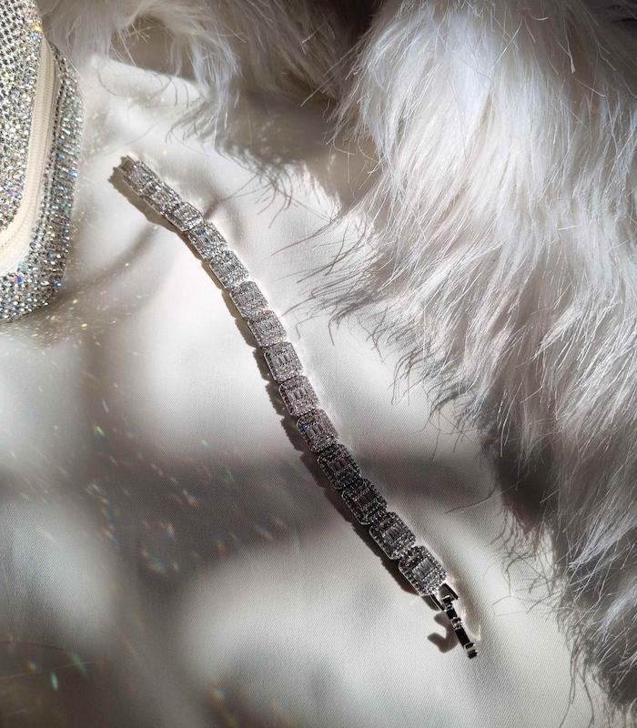 دستبند جواهری امرالد فول نگین