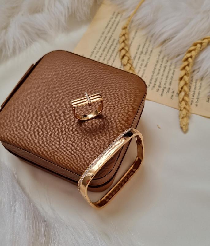 بنگل مربعی ژوپینگ D8