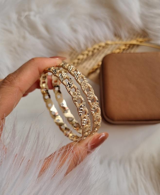 النگو کارتیه طلاروس At8