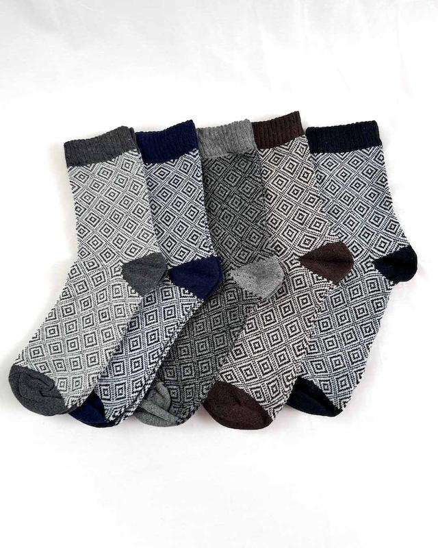 جوراب بافتنی کلاسیک 