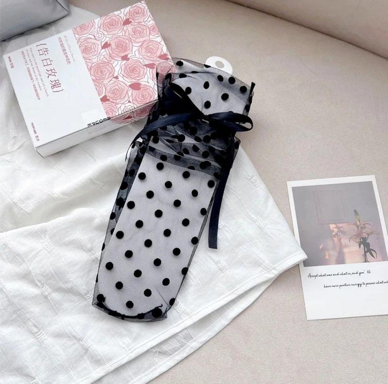 جوراب ادایی خال خالی