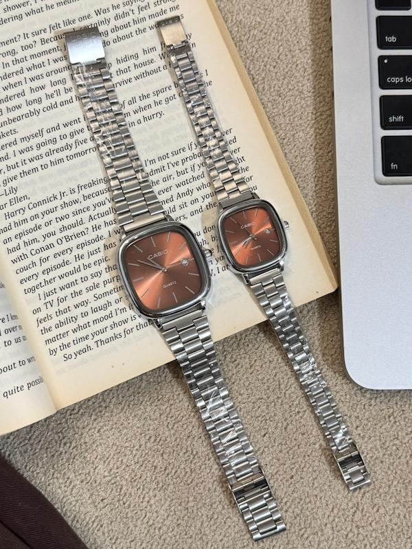 ساعت کاسیو اولدمانی پاییزی