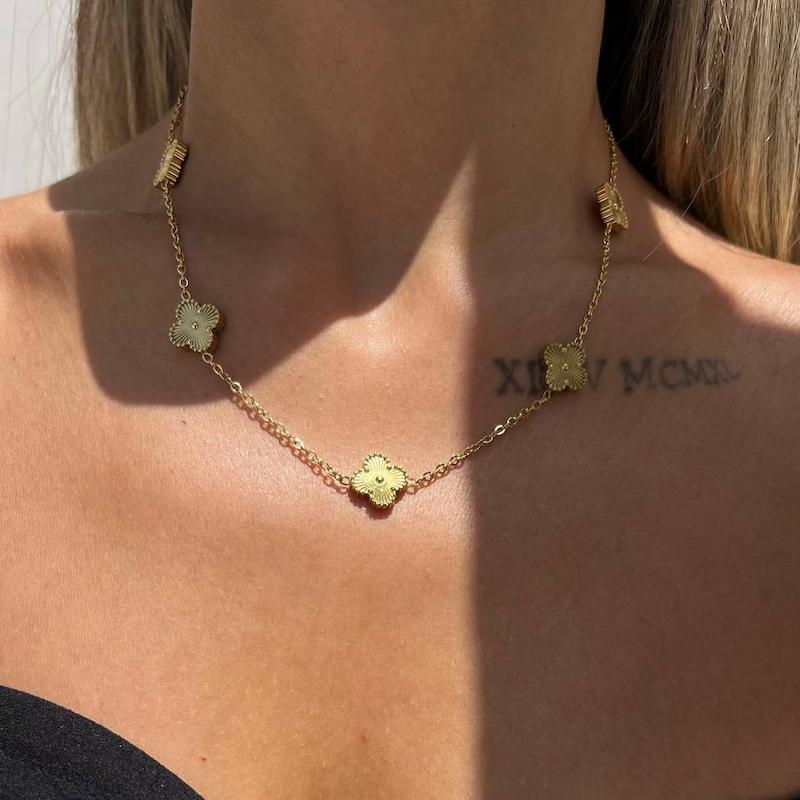 گردنبند ونکلیف