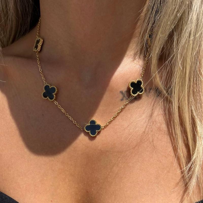 گردنبند ونکلیف