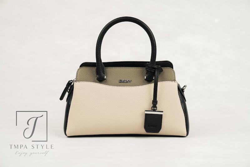 کیف دوشی  زنانه برند دی کی ان وای (DKNY) سبز کرم