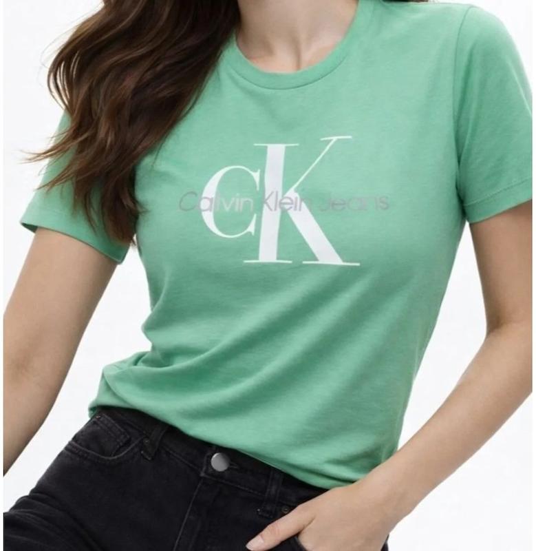 تیشرت زنانه برند کالوین کلاین (Calvin Klein) سبز کم رنگ
