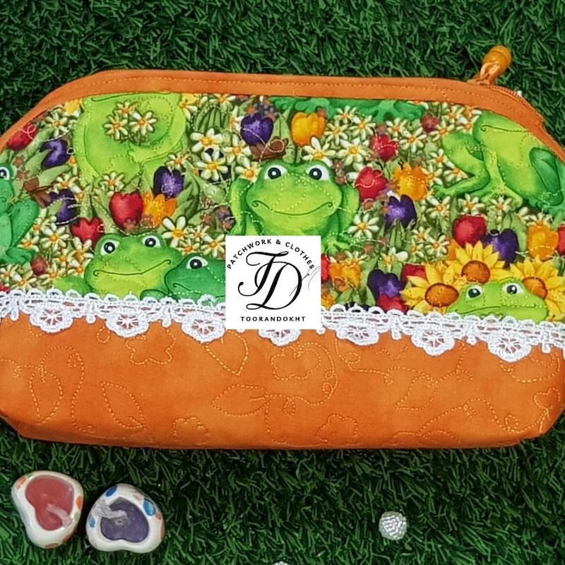 کیف لوازم آرایش فانتزی، قورباغه گلدار!