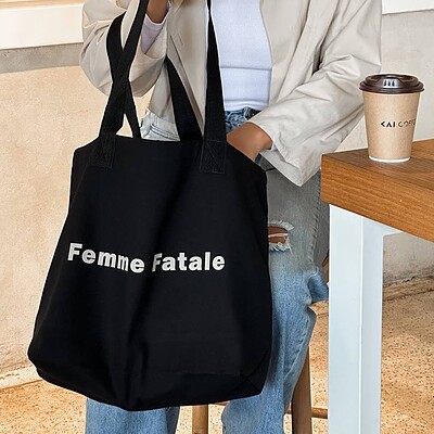 توت بگ Femme Fatale