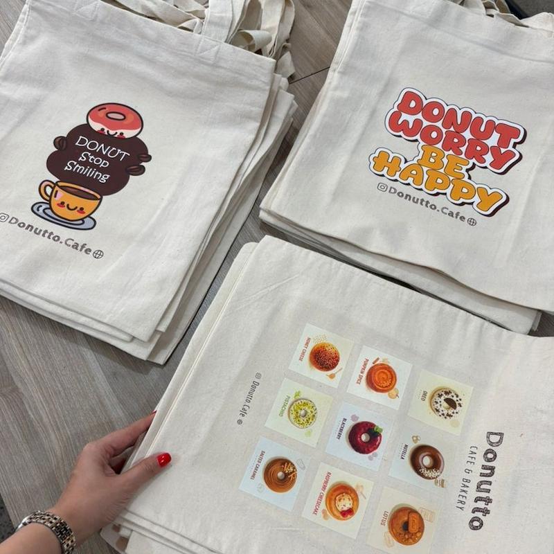 توت بگ سفارشی دوناتو کافه