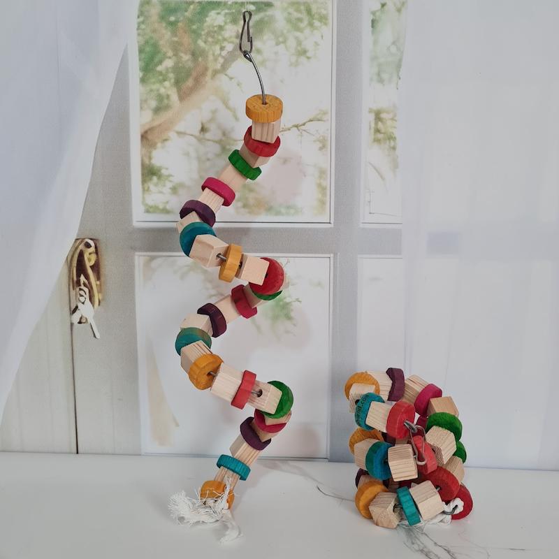 آویز فنری چوبی