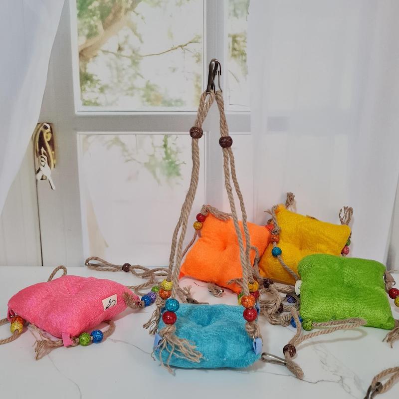 تاب بالشی پرنده