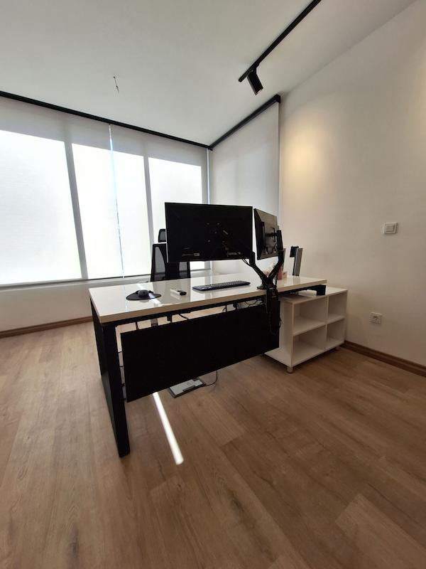 میز کارشناسی 
