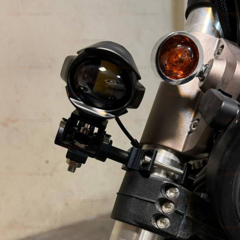 بست پروژکتور روی کمک مدل K1