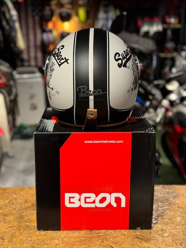 کلاه کاسکت وسپایی برند Beon مدل BLACK super sport