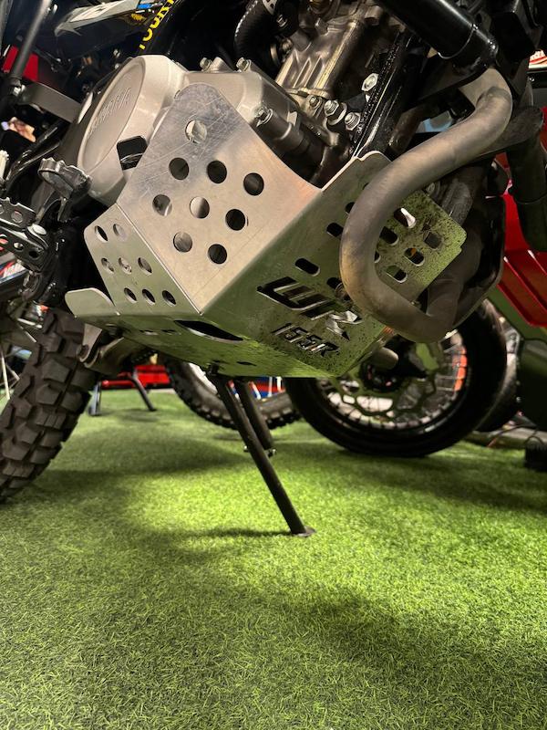 ست تجهیزات و‌ گارد YAMAHA WR 155