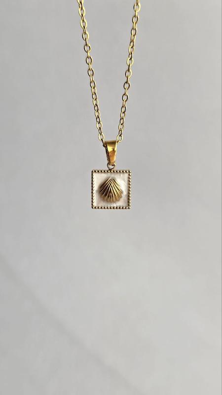 گردنبند پینترستی کدAJ19