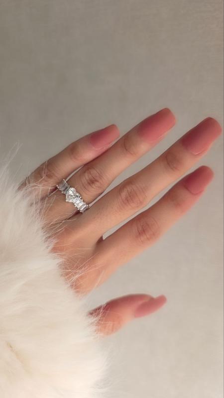 انگشتر جواهری GJ10