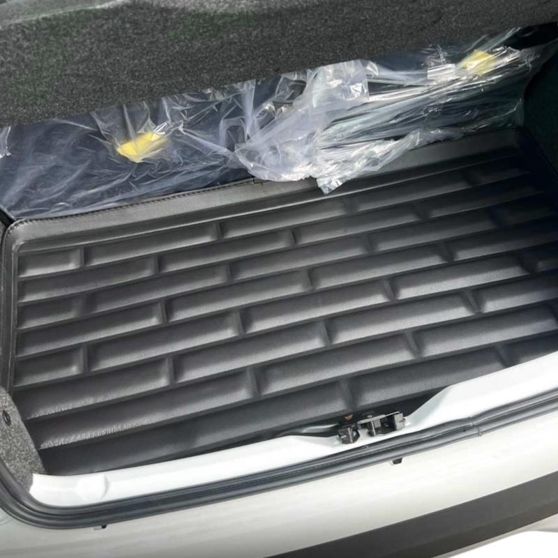 کفپوش صندوق مشکی چرمی پژو ۲۰۷ و ۲۰۶ چرم وارداتی