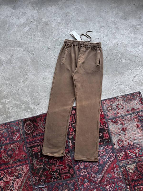 شلوار جاگر قهوه ای بگی گلدوزی پگادور pegador