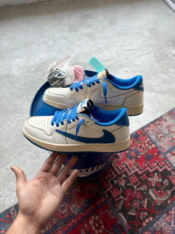 کتونی مستر کوالیتی ترویس travis scott