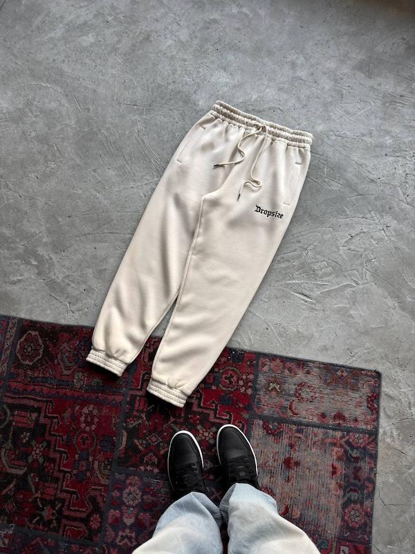 شلوار جاگر کرمی دمپاکش دراپ سایز Drop size