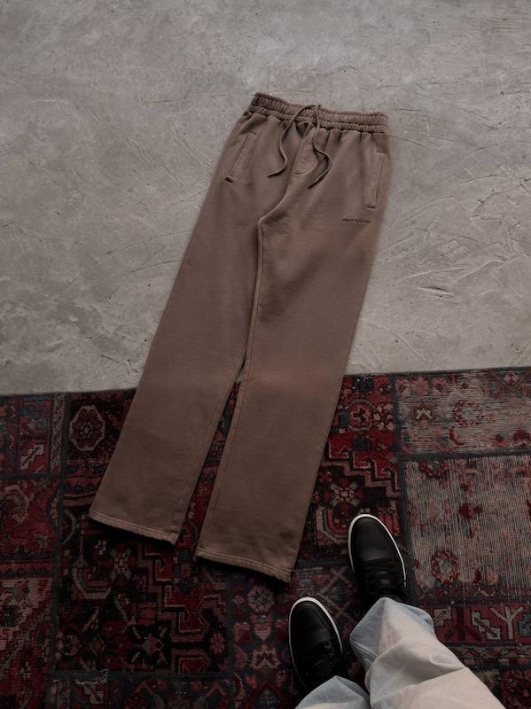 شلوار جاگر قهوه ای بگی گلدوزی پگادور pegador