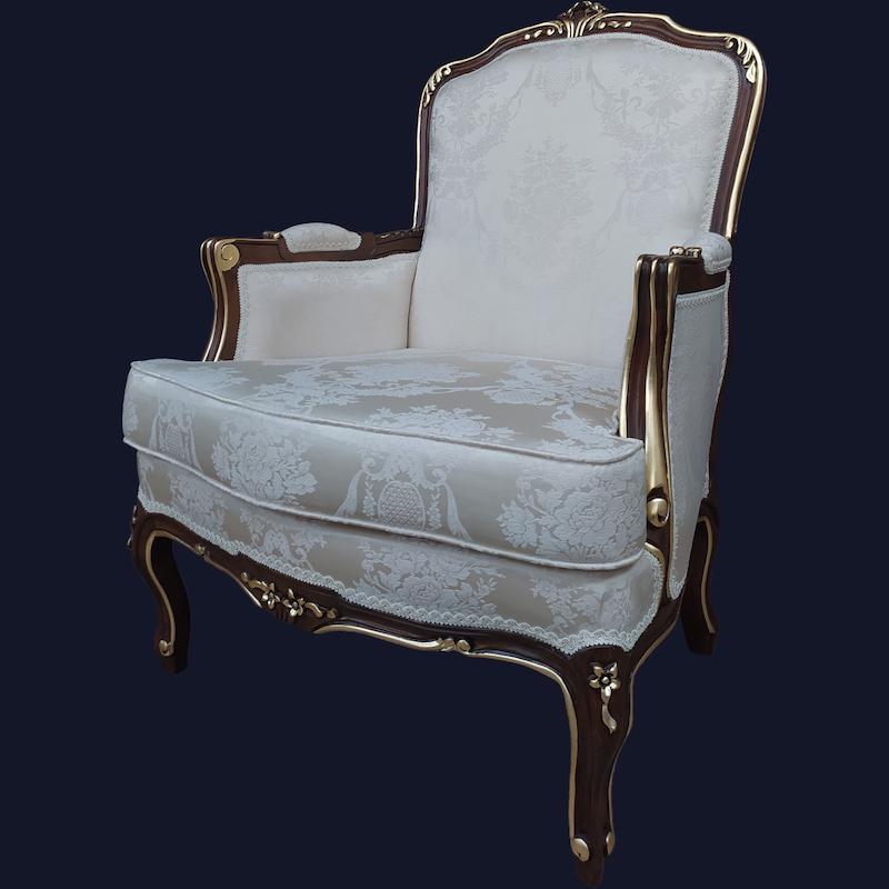 مبل فرانسوی