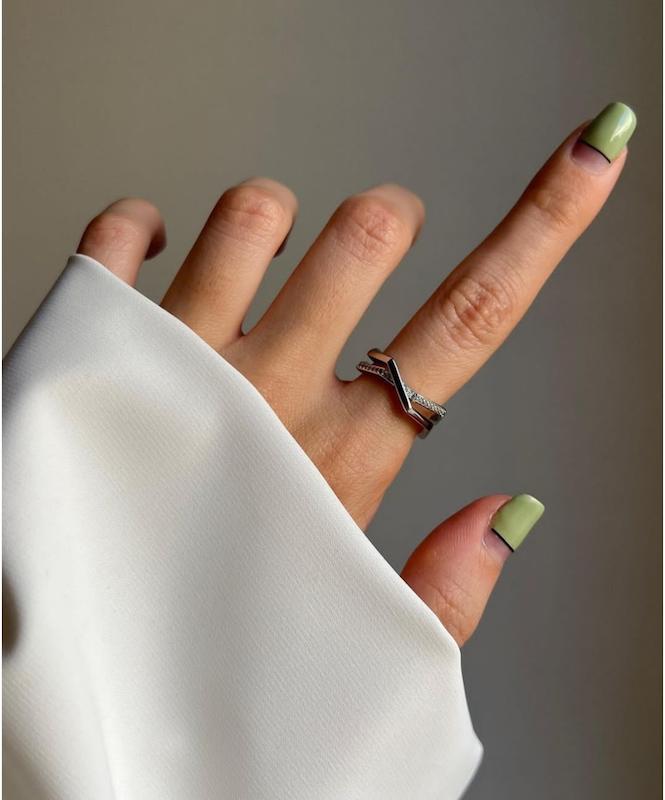 انگشتر ضربدر دفرمه نقره ای