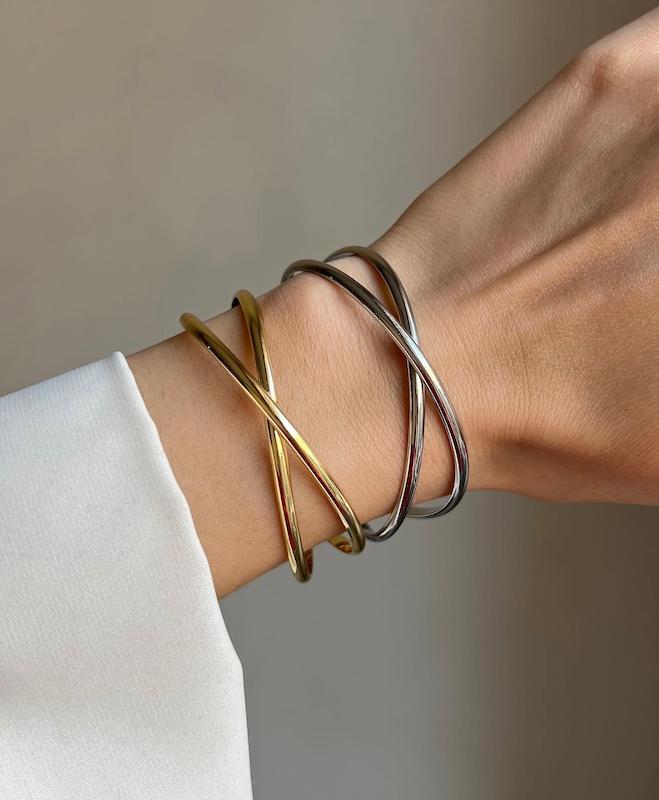 بنگل ضربدر ۲۲۵