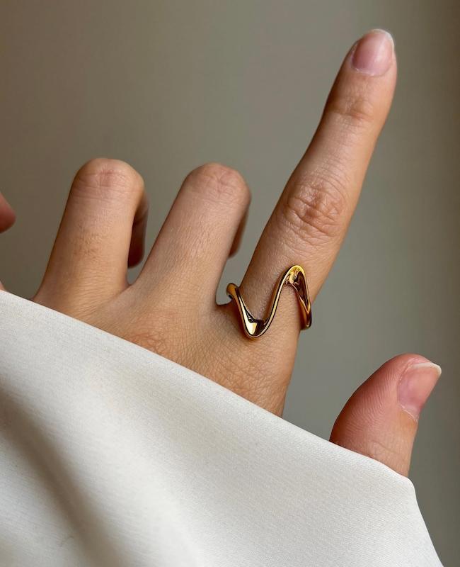 انگشتر موج بلند طلایی