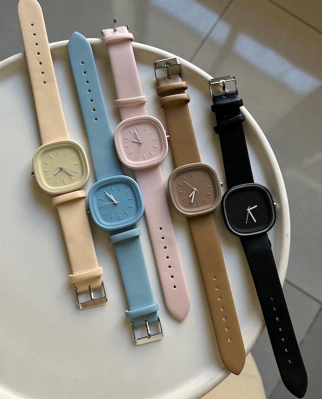 ساعت بالن همرنگ