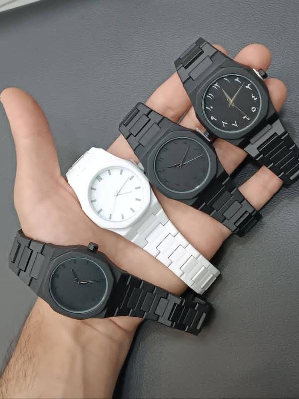 ساعت فول‌بلک کربنی با بدنه و بند تمام‌کربن