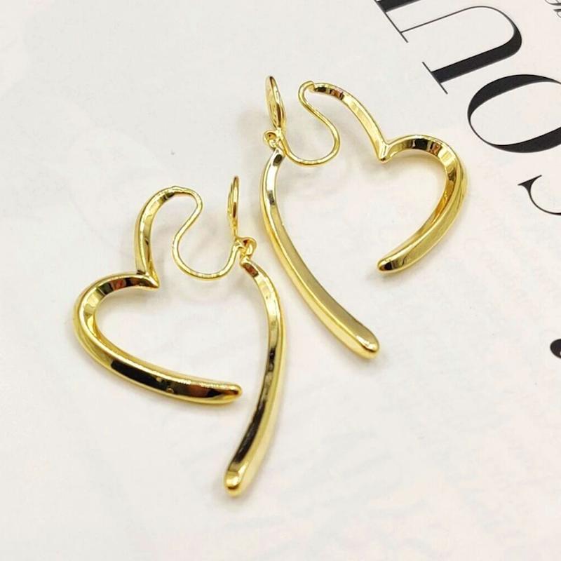 گوشواره زنانه کلیپسی قلب مینیمال کد 122