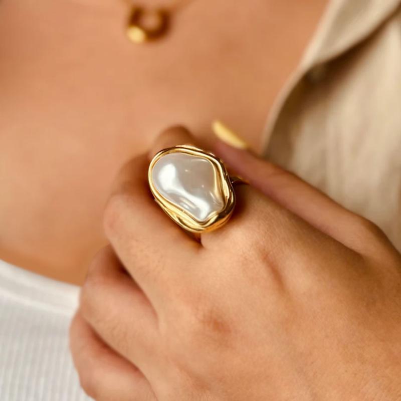 انگشتر زنانه مروارید باروک 127