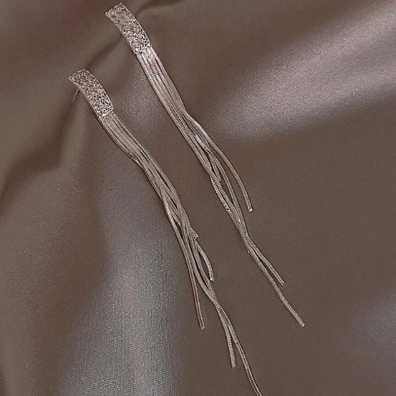 گوشواره میخی زنانه مدل آبشاری نگین دار کد 160