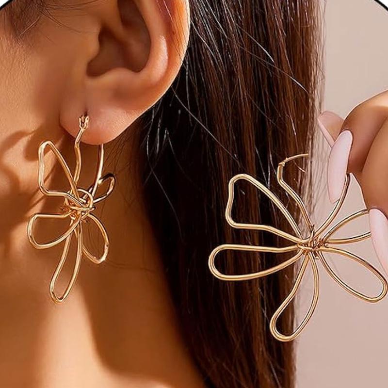 گوشواره میخی زنانه مدرن مدل گل کد TE12