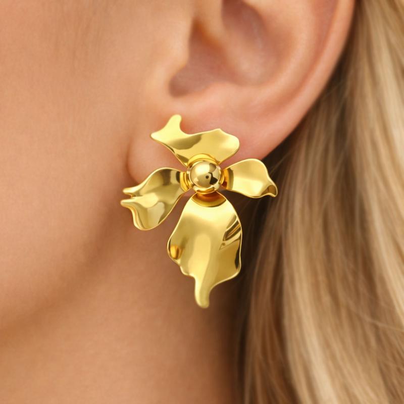 گوشواره میخی زنانه مدل گل کد TE19