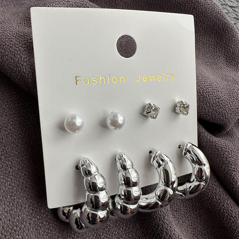 گوشواره میخی زنانه کد 126 مجموعه 4 عددی