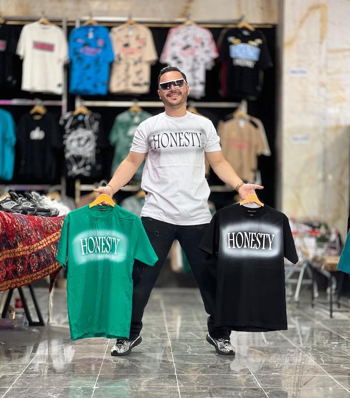 تیشرت طرحHONESTY