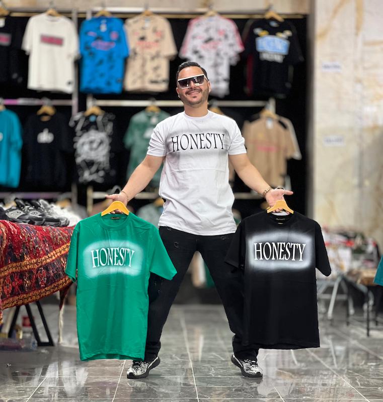 تیشرت طرحHONESTY