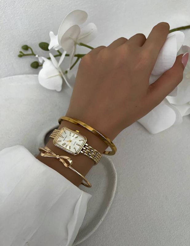 ساعت سفحه سفید مستطیلی بند حصیری