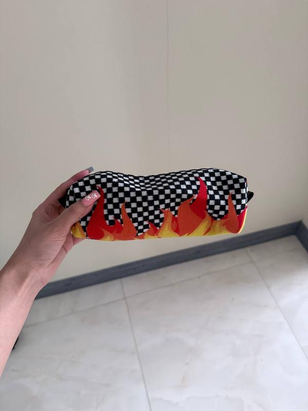 جامدادی مخمل