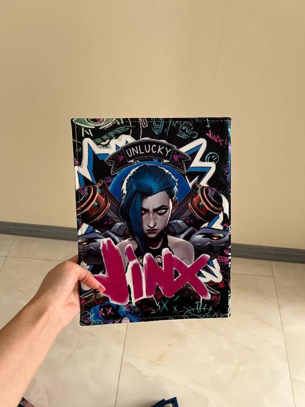 کلاسور مخمل بزرگ