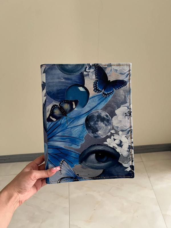 کلاسور مخمل بزرگ