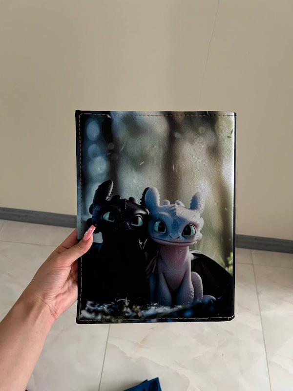 کلاسور مخمل بزرگ