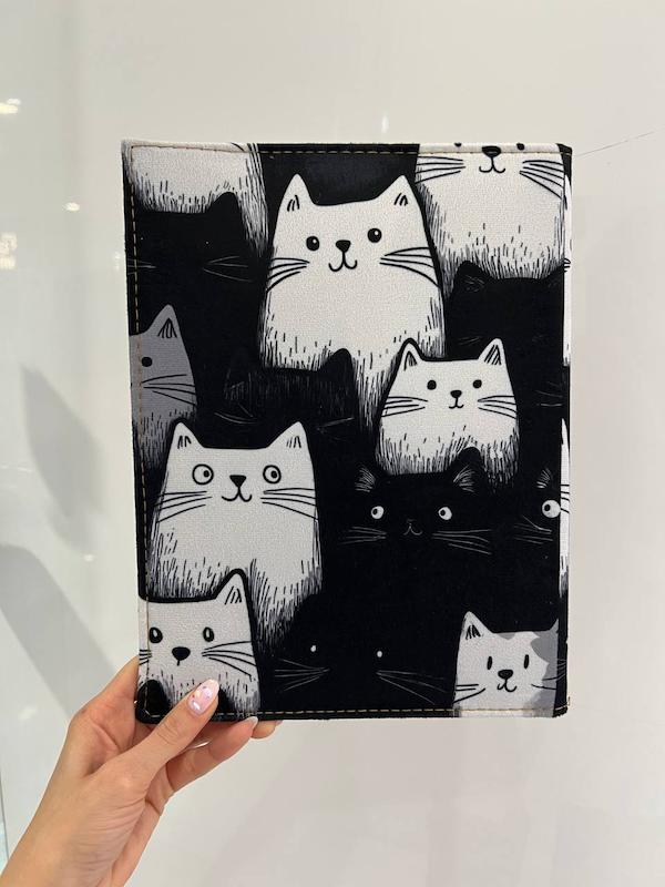 کلاسور مخمل بزرگ