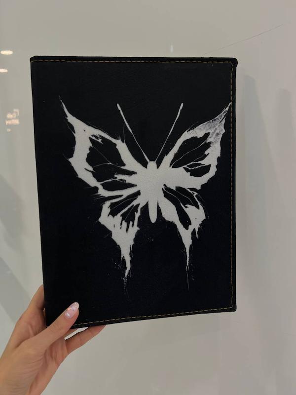 کلاسور مخمل بزرگ