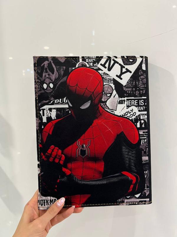 کلاسور مخمل بزرگ