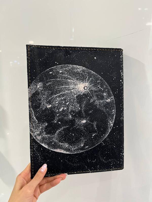 کلاسور مخمل بزرگ