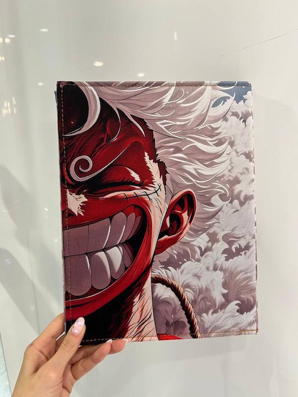 کلاسور مخمل بزرگ